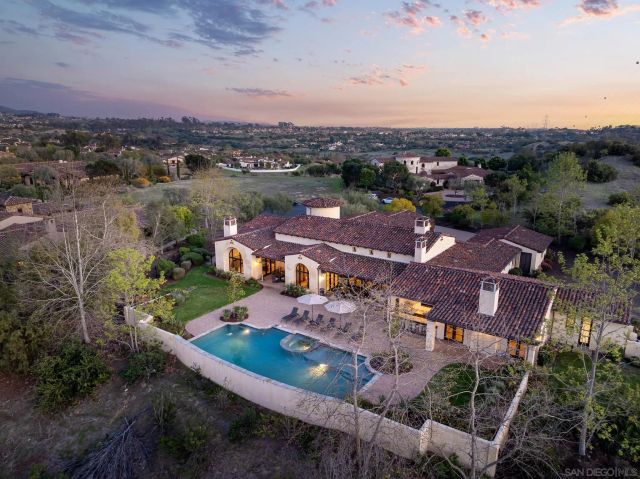 7552 Montien Road, San Diego, CA 92127