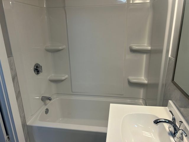 118 Longwood 3, Brockton, MA 02302