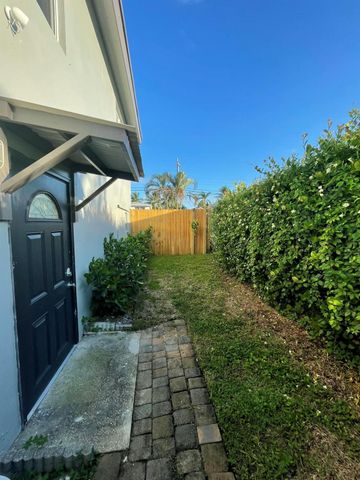 1710 Katherine Court, Lake Worth, FL 33461