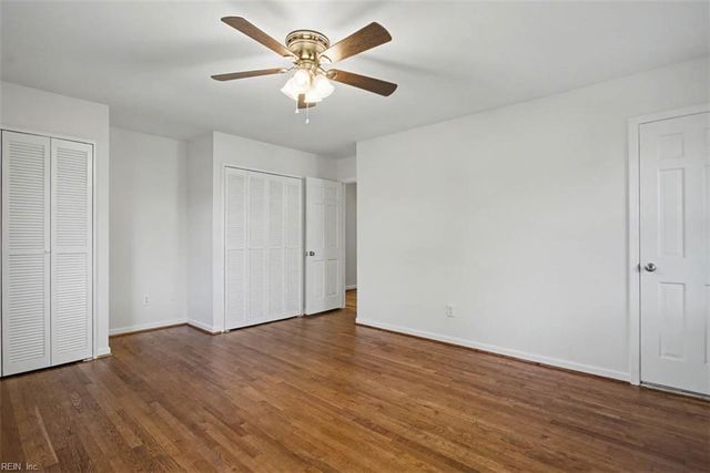 110 W Rexford DR, Newport News, VA 23608