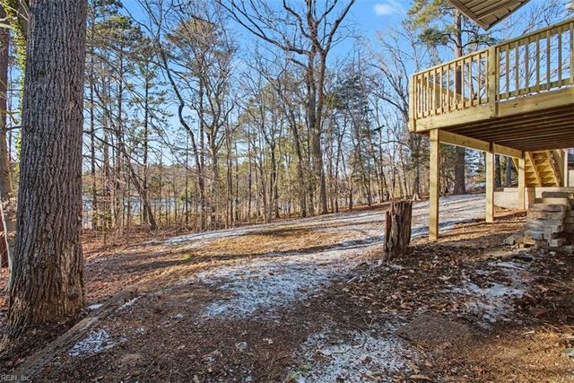 110 W Rexford DR, Newport News, VA 23608