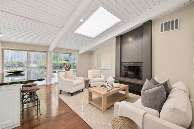 60 Linaria Way, Portola Valley, CA 94028