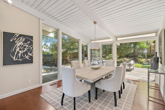 60 Linaria Way, Portola Valley, CA 94028