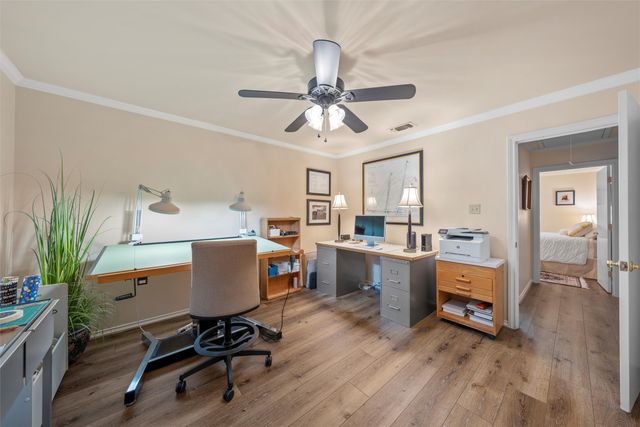 5032 Lake Shore Drive, Waco, TX 76710