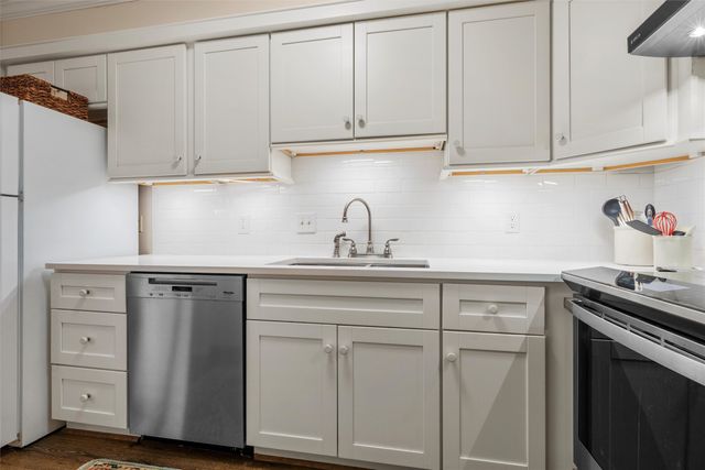 5032 Lake Shore Drive, Waco, TX 76710