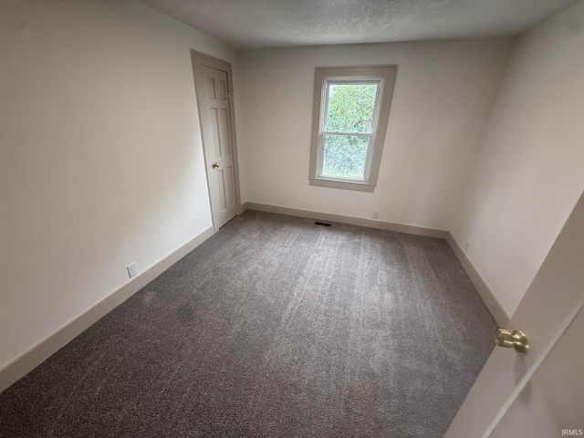 4107 Fahlsing Road, Woodburn, IN 46797