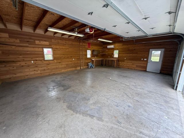 4107 Fahlsing Road, Woodburn, IN 46797