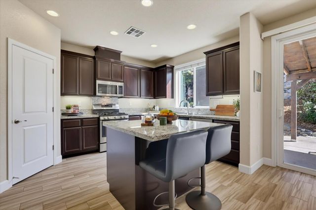 10430 Rubicon Ct, Grass Valley, CA 95949