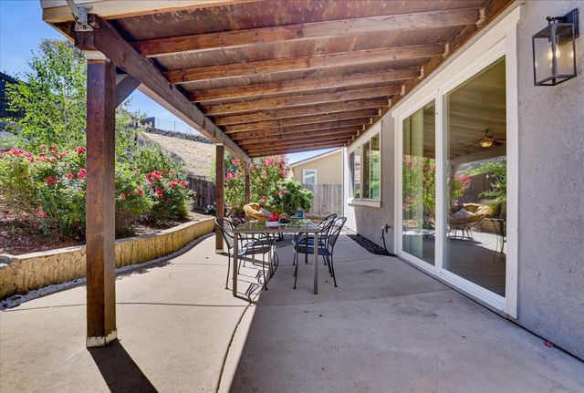 10430 Rubicon Ct, Grass Valley, CA 95949