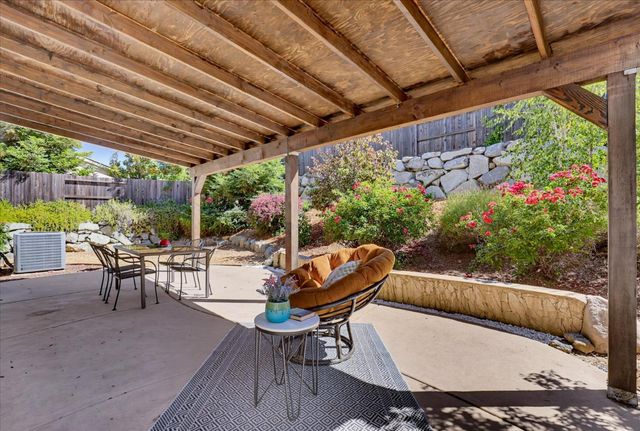 10430 Rubicon Ct, Grass Valley, CA 95949