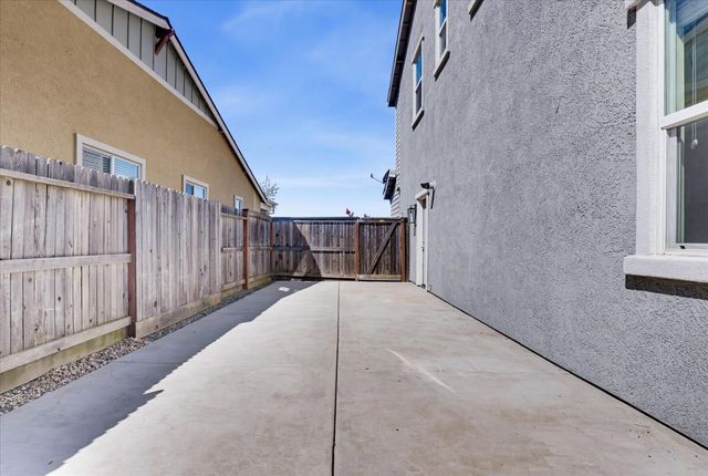 10430 Rubicon Ct, Grass Valley, CA 95949