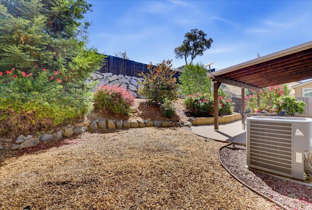 10430 Rubicon Ct, Grass Valley, CA 95949