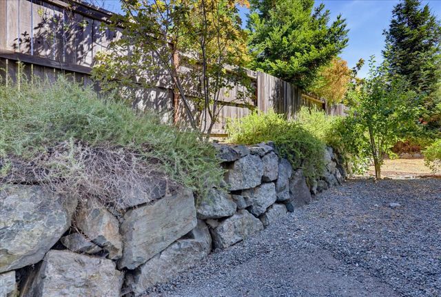 10430 Rubicon Ct, Grass Valley, CA 95949