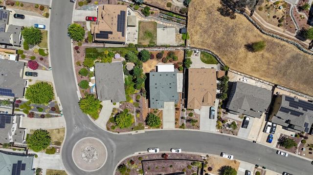10430 Rubicon Ct, Grass Valley, CA 95949