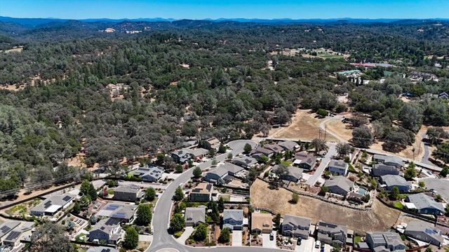 10430 Rubicon Ct, Grass Valley, CA 95949