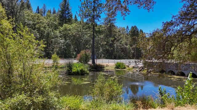 10430 Rubicon Ct, Grass Valley, CA 95949