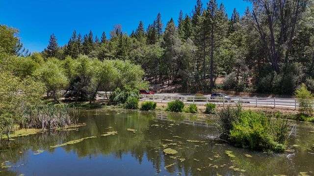 10430 Rubicon Ct, Grass Valley, CA 95949