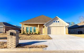 2524 W Main Street, Collinsville, OK 74021