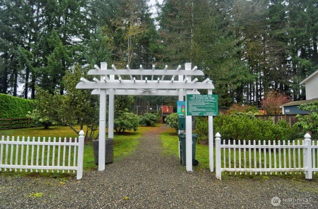 4201 Arbor Court SE, Lacey, WA 98503