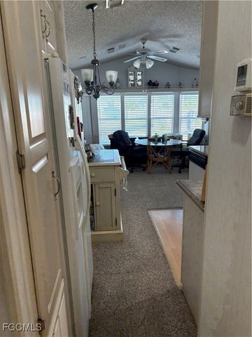 11207 Sunglow LN Y2, Fort Myers, FL 33908