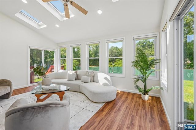15 Bethany Circle, Closter, NJ 07624