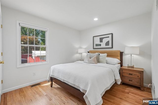 15 Bethany Circle, Closter, NJ 07624
