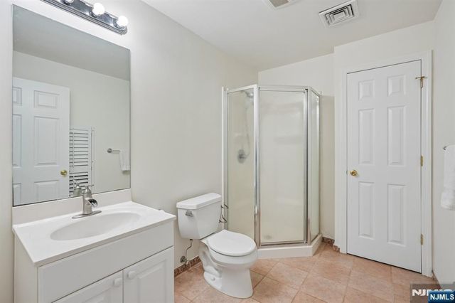 15 Bethany Circle, Closter, NJ 07624