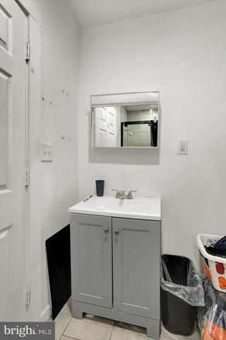 1444 MARKET ST, Harrisburg, PA 17103