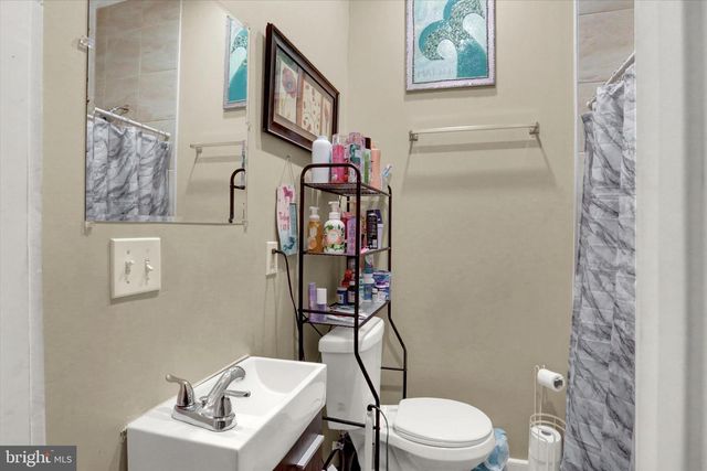 1444 MARKET ST, Harrisburg, PA 17103