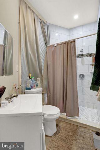 1444 MARKET ST, Harrisburg, PA 17103