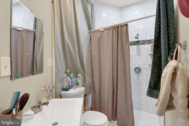 1444 MARKET ST, Harrisburg, PA 17103