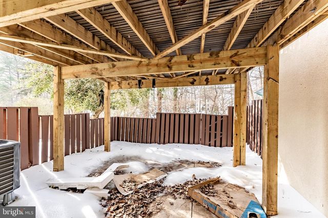 2412 SOUTHGATE SQ, Reston, VA 20191