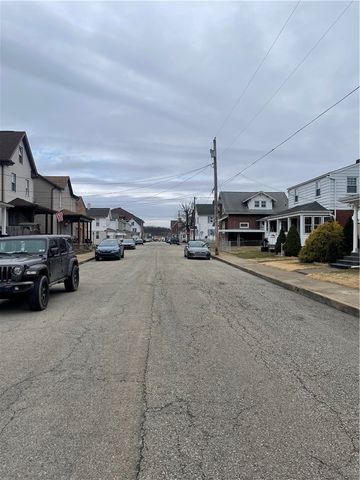 119 Washington St, Latrobe, PA 15650