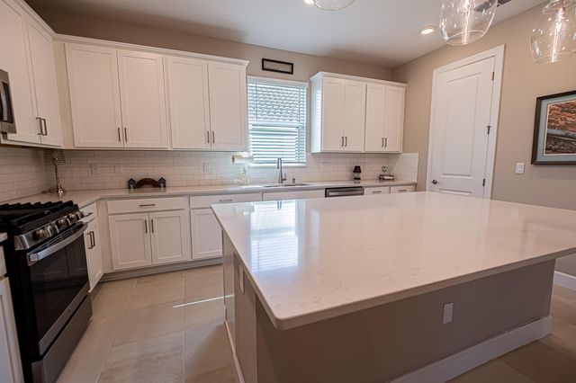 12877 SW Ambra Street, Port St. Lucie, FL 34987