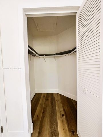 1278 SW 2nd St 4, Miami, FL 33135