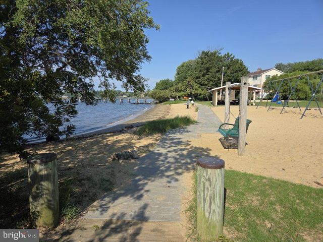 278 HILLSMERE DR, Annapolis, MD 21403