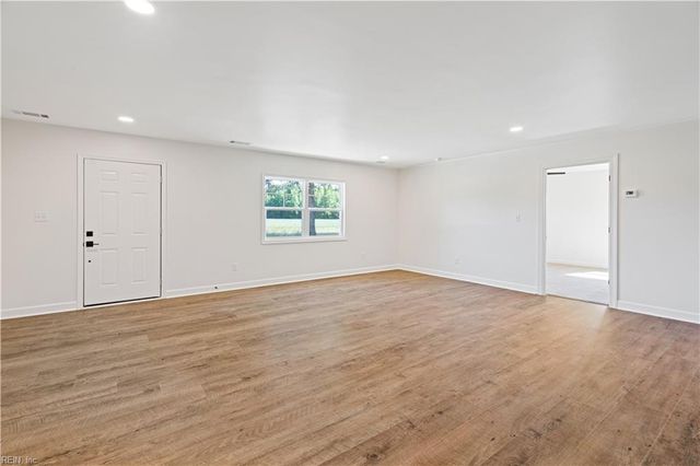 36044 Shingleton RD, Waverly, VA 23890