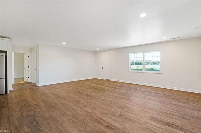 36044 Shingleton RD, Waverly, VA 23890