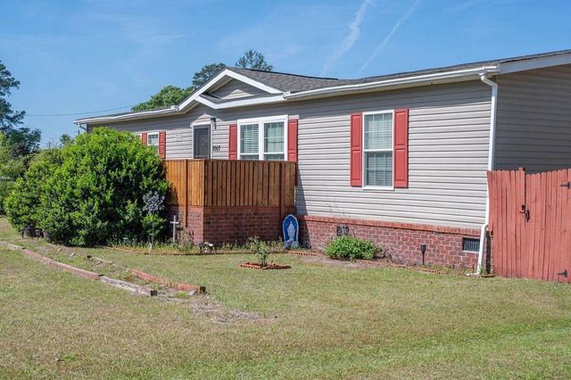 2007 Venus Ct., Loris, SC 29569