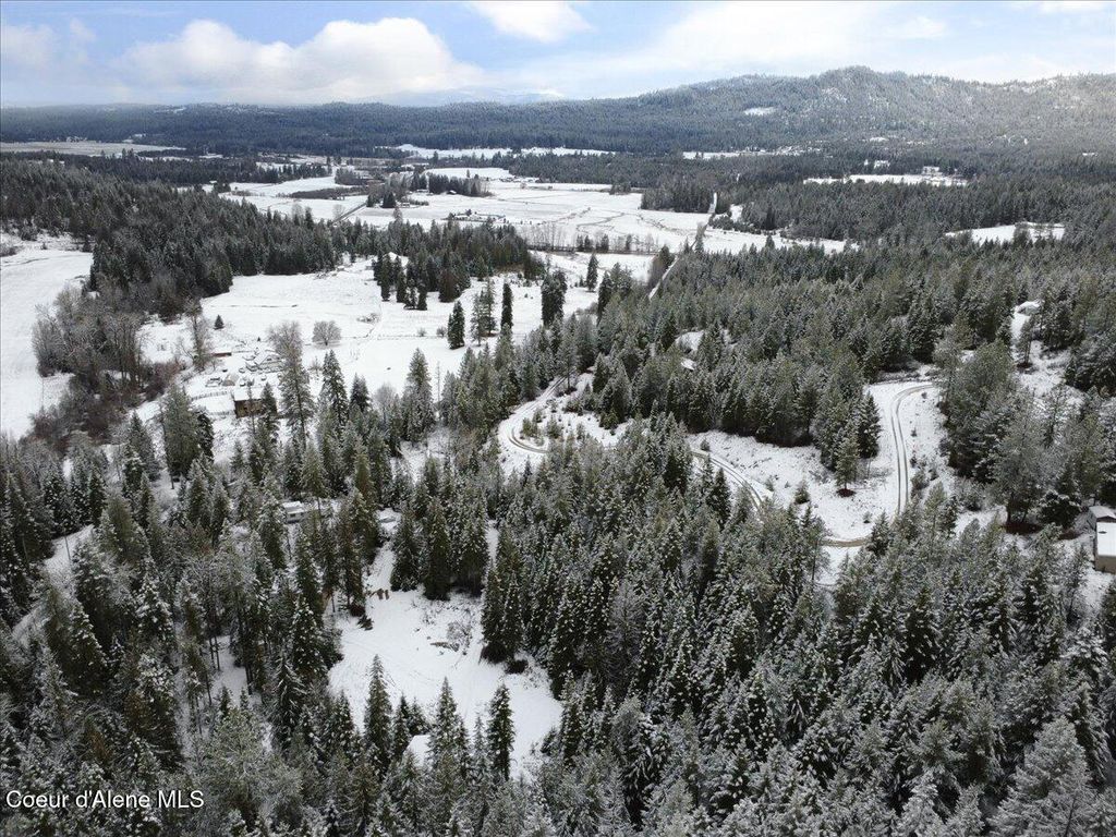 84 Hagans Hallow Rd, Careywood, ID 83809