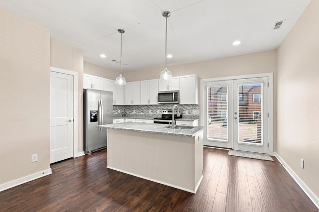 2308 Smedley Ln, Antioch, TN 37013
