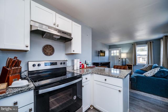 300 MCKINLEY AVE, Reading, PA 19605