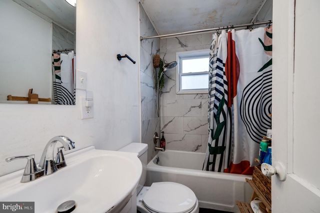 300 MCKINLEY AVE, Reading, PA 19605