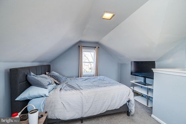 300 MCKINLEY AVE, Reading, PA 19605