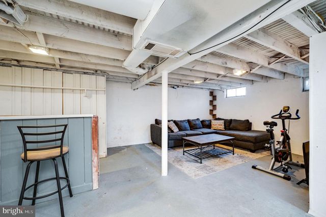 300 MCKINLEY AVE, Reading, PA 19605