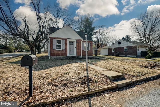 300 MCKINLEY AVE, Reading, PA 19605