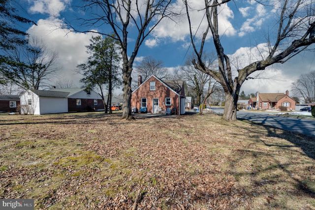 300 MCKINLEY AVE, Reading, PA 19605