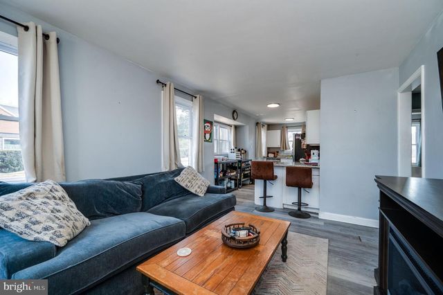 300 MCKINLEY AVE, Reading, PA 19605