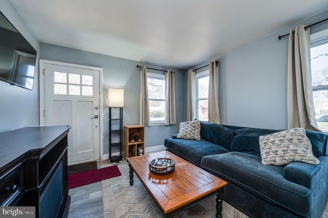 300 MCKINLEY AVE, Reading, PA 19605