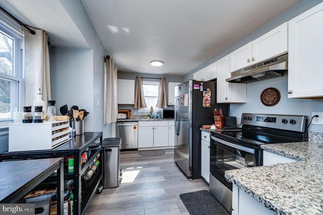 300 MCKINLEY AVE, Reading, PA 19605